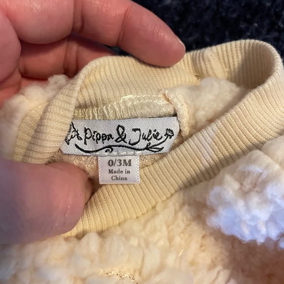 Baby Girl Bundle (10 Pieces), Sizes 0-3 and 3 Months - Picture 2 of 16